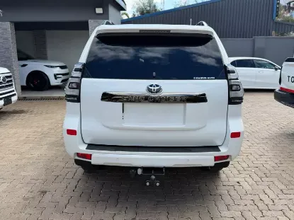 Picture of Toyota Land Cruiser 2021