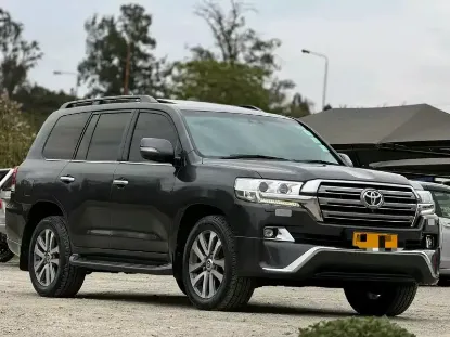 Picture of Toyota Land Cruiser 2017
