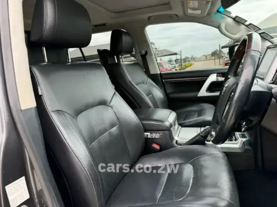 Picture of Toyota Land Cruiser 2017