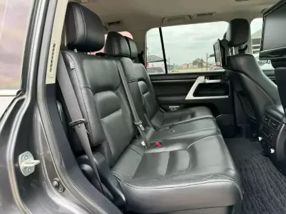 Picture of Toyota Land Cruiser 2017