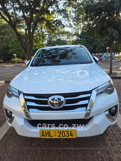 Picture of Toyota Fortuner 2017