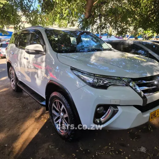 Picture of Toyota Fortuner 2017