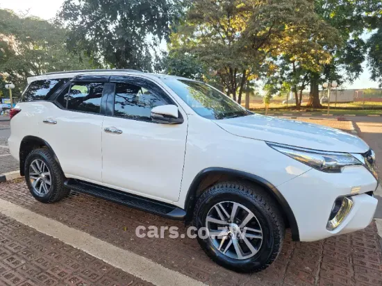 Picture of Toyota Fortuner 2017