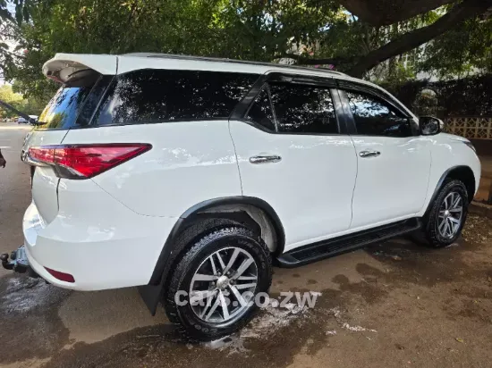 Picture of Toyota Fortuner 2017