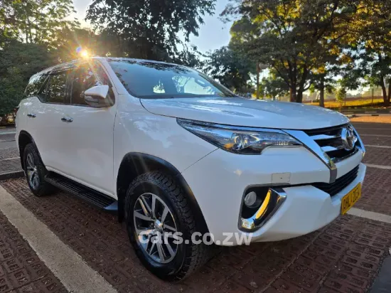 Picture of Toyota Fortuner 2017