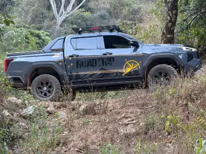 Picture of Toyota Hilux Travo 1986