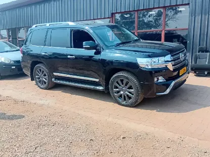 Picture of Toyota Land Cruiser 2017