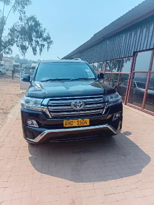 Picture of Toyota Land Cruiser 2017