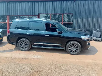 Picture of Toyota Land Cruiser 2017