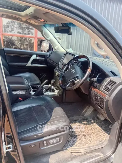 Picture of Toyota Land Cruiser 2017