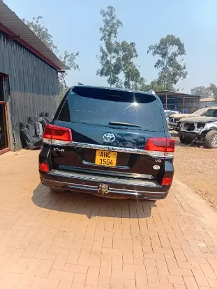 Picture of Toyota Land Cruiser 2017