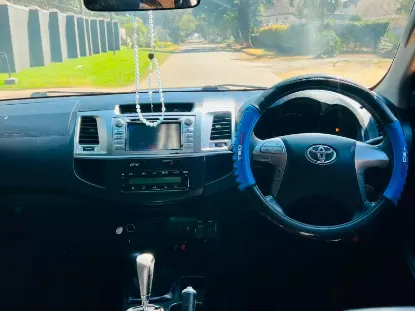 Picture of Toyota Hilux 2015