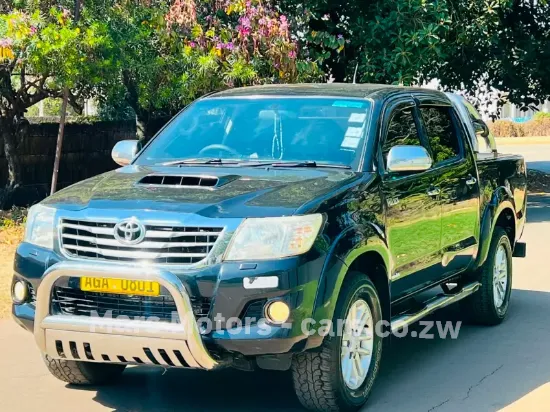 Picture of Toyota Hilux 2015