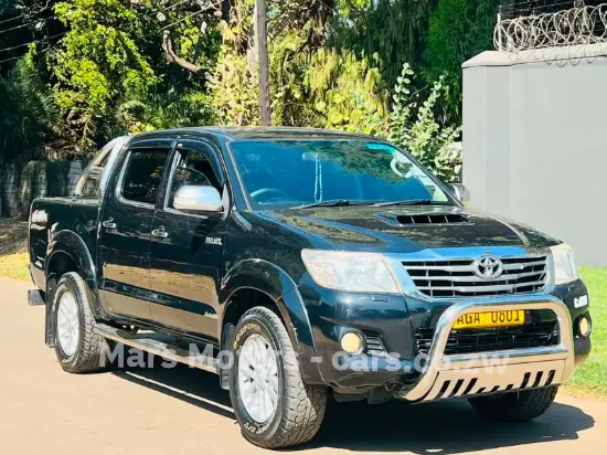 Picture of Toyota Hilux 2015