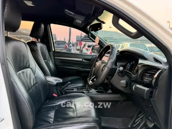 Picture of Toyota Hilux 2020