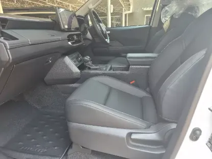 Picture of Toyota Hilux 2026