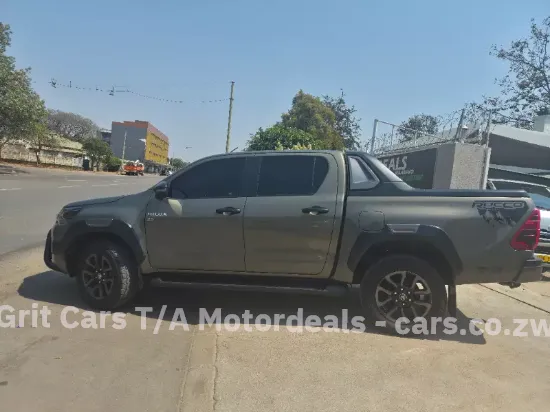 Picture of Toyota Hilux 2021