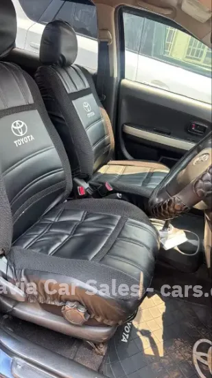 Picture of Toyota IST 2008