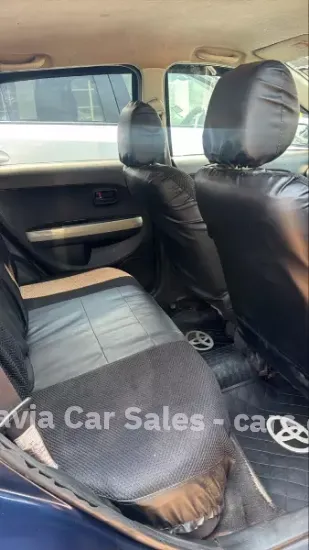 Picture of Toyota IST 2008