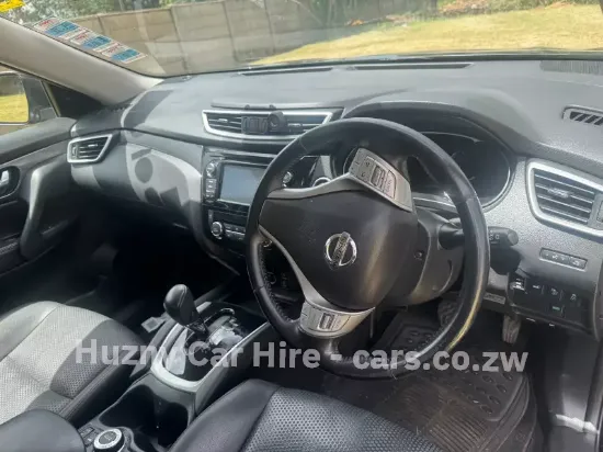 Picture of Mid SUV Auto Nissan Xtrail