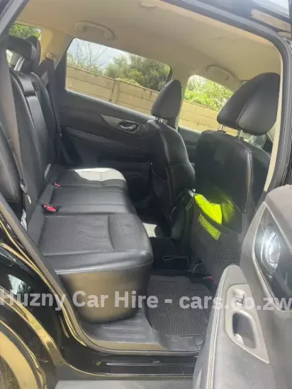 Picture of Mid SUV Auto Nissan Xtrail