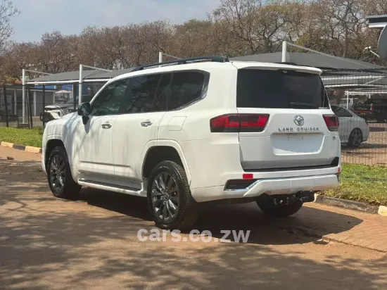 Picture of Toyota Land Cruiser 2024