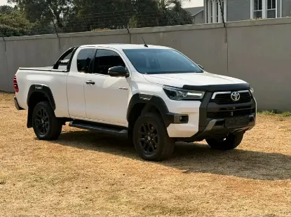 Picture of Toyota Hilux 2021