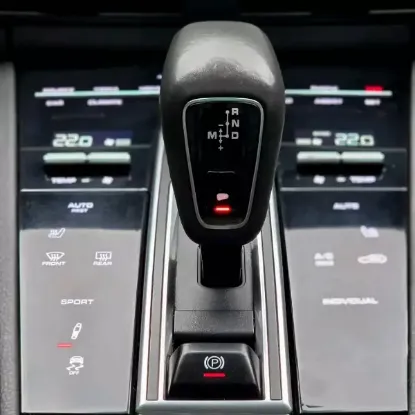 Picture of Porsche Cayenne 2019