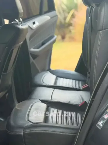 Picture of Mercedes Benz GLE 2017