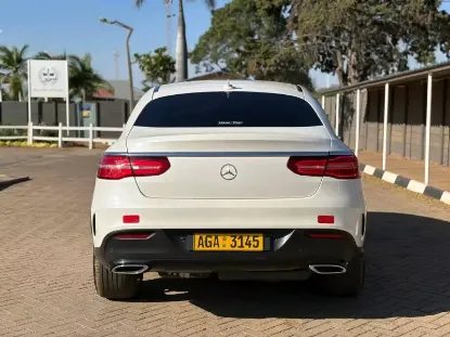 Picture of Mercedes Benz GLE 2016
