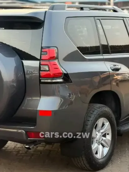 Picture of Toyota Prado 2021