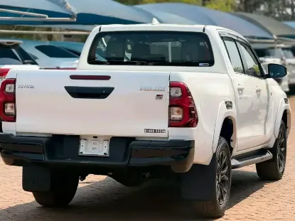 Picture of Toyota Hilux 2023