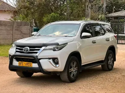Picture of Toyota Fortuner 2017