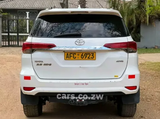 Picture of Toyota Fortuner 2017
