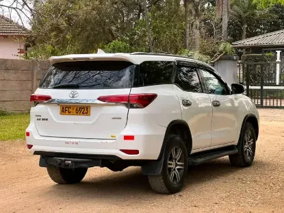 Picture of Toyota Fortuner 2017