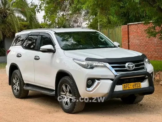 Picture of Toyota Fortuner 2017