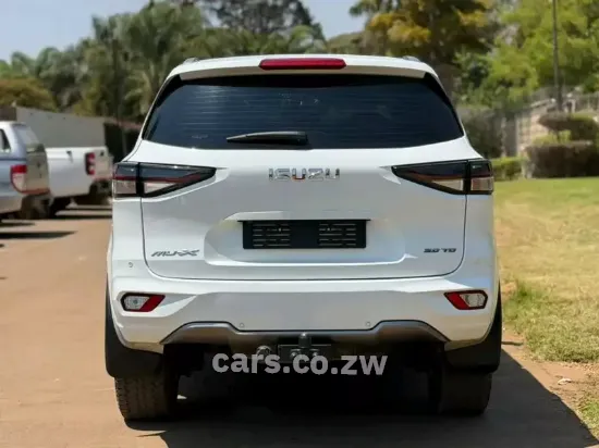 Picture of Isuzu Mu-X 2023