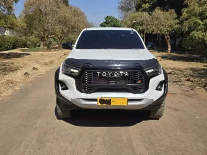 Picture of Toyota Hilux 2025