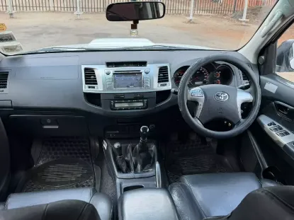Picture of Toyota Legend 2015