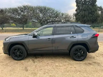 Picture of Toyota Rav4 2021