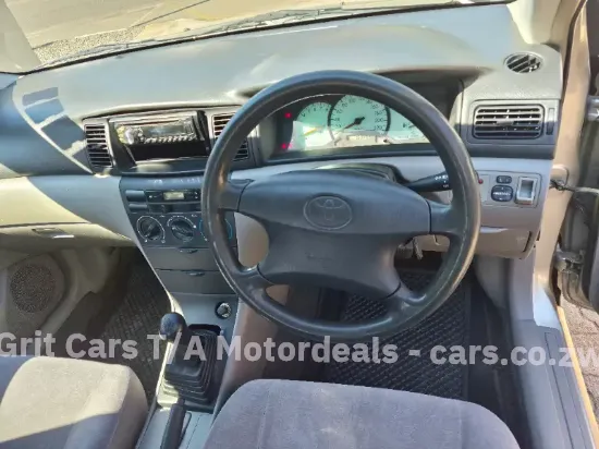 Picture of Toyota Corolla 2001