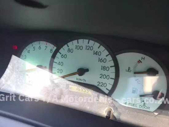 Picture of Toyota Corolla 2001
