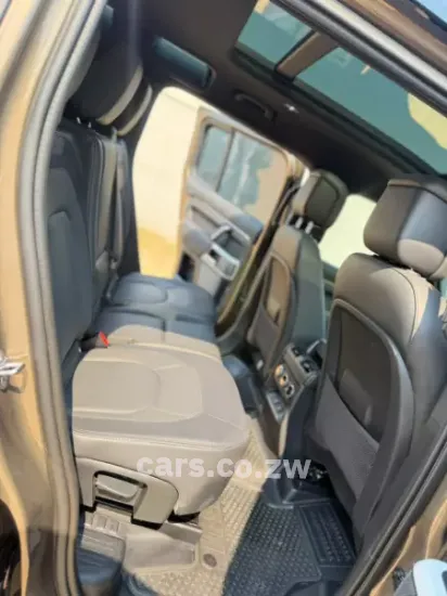 Picture of Land Rover Defender 2024
