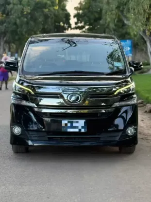 Picture of Toyota Vellfire 2017