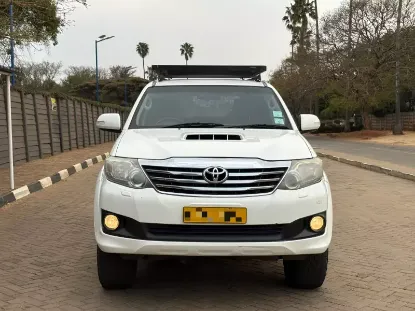Picture of Toyota Fortuner 2014