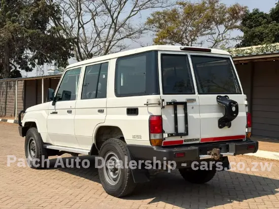 Picture of Toyota Land Cruiser 2020
