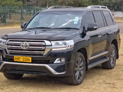 Picture of Toyota Land Cruiser 2017