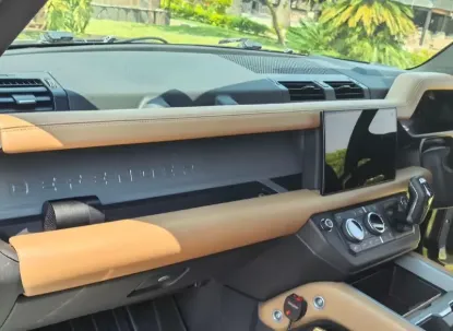 Picture of Land Rover Defender 2025