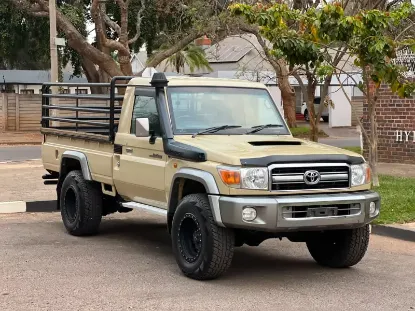 Picture of Toyota Land Cruiser 2017