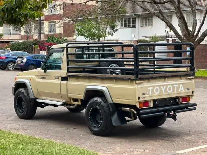 Picture of Toyota Land Cruiser 2017